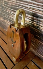 <span class=sold>** SOLD **</span>Wood Pulley Block