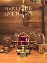 kafesli ve kafessiz navigasyon lambaları